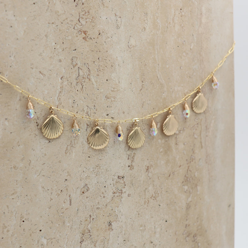 The Coastal Chic Chain