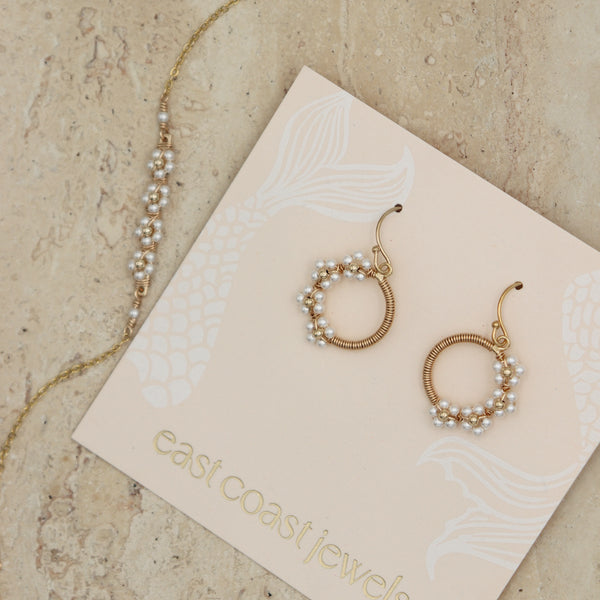 Dainty Daisy Dangles