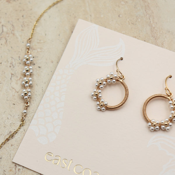 Dainty Daisy Dangles